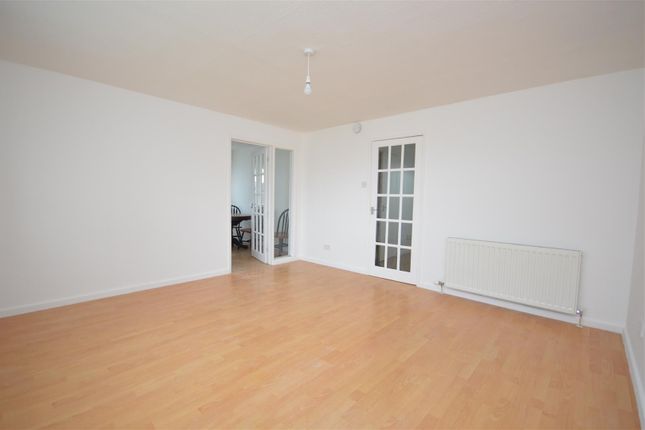 82, Braehead, Alexandria photo 3