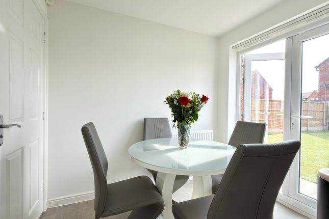 18, Hawthorn Close, Boston photo 5