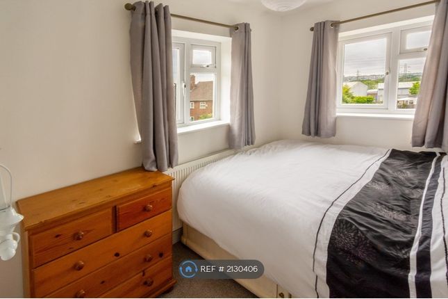 Room to rent in Hardenhuish Road, Bristol