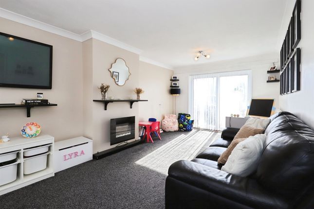 Romsey Grove, Wolverhampton photo 4
