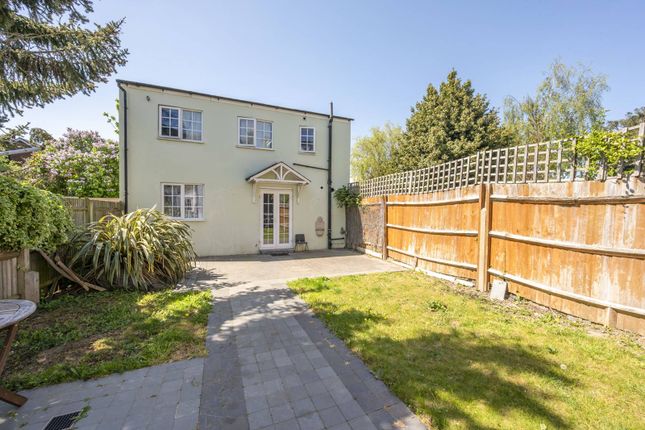 Gladstone Road, Wimbledon photo 4