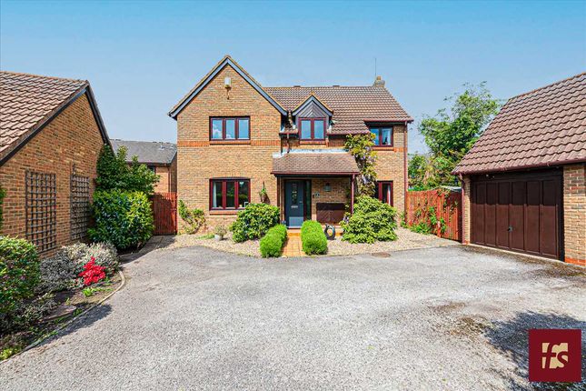 Thumbnail Detached house for sale in Greenfield Way, Crowthorne