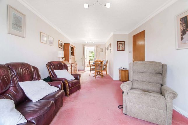 4, Kingsford Court, Glasgow photo 4