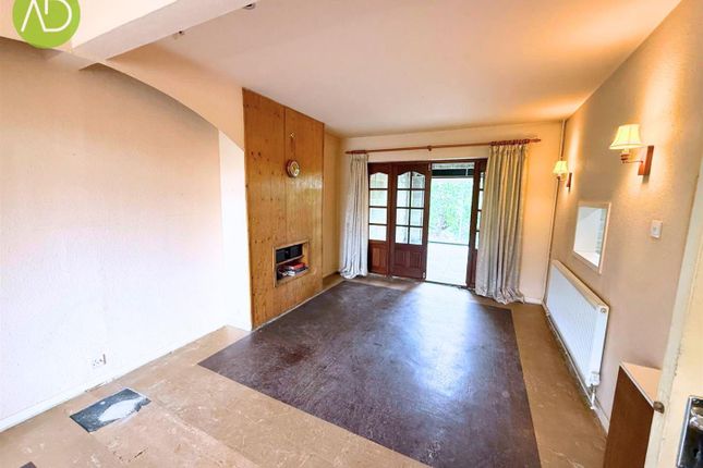 31, Pecks Hill, Waltham Abbey photo 3