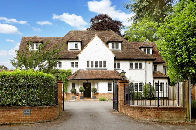 Country house for sale in North Park, Chalfont St. Peter, Gerrards Cross