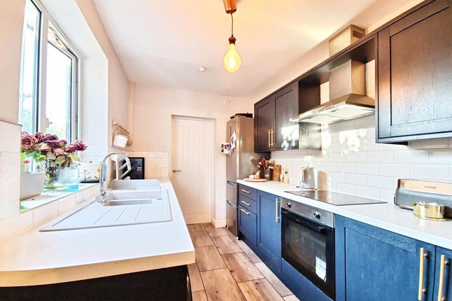 9, Hamlet Lane, Alfreton photo 3