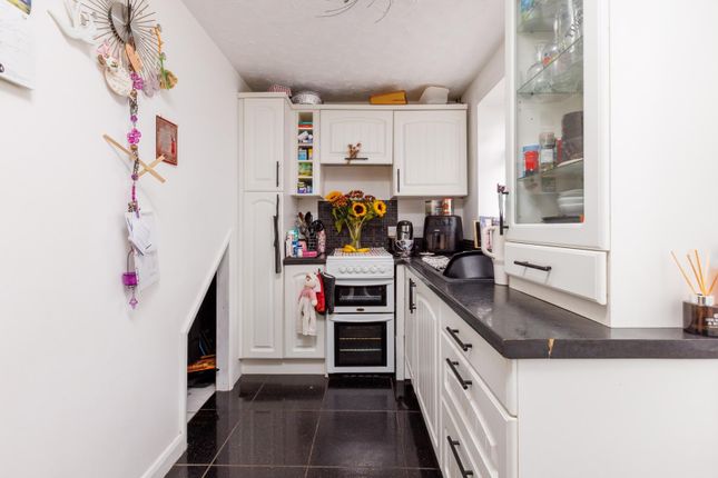 131, Beechen Drive, Bristol photo 3