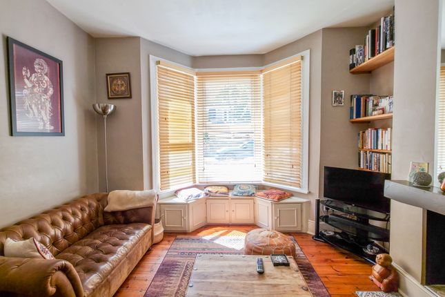 3, Dallin Road, Shooters Hill photo 3