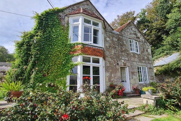 Thumbnail Property to rent in Cowleaze Hill, Shanklin
