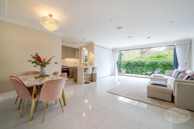 Flat 2, Westbury House, 36, Stoke Road, Cobham photo 2
