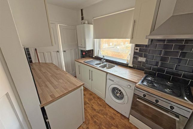 44, Salisbury Avenue, North Shields photo 3