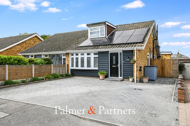 27, Chaplin Close,, Essex photo 4