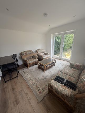 Room 3, 49 Delph Road, Spalding photo 5