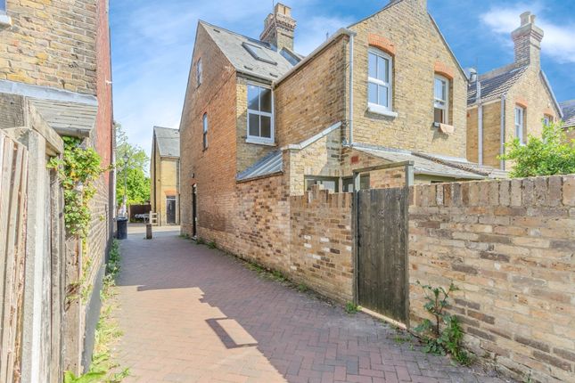 3-bed terraced on 51, St. Peters Grove, Canterbury, £350,000