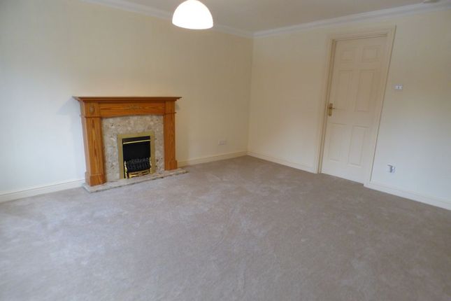 31, Oxfield Park Drive, Milton Keynes photo 2