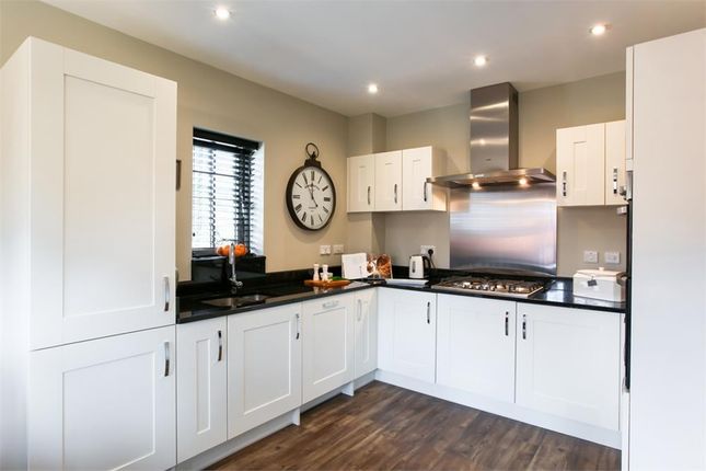 88, Areley Common, Stourport-On-Severn photo 4