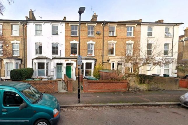Thumbnail Town house to rent in Lorne Road, London