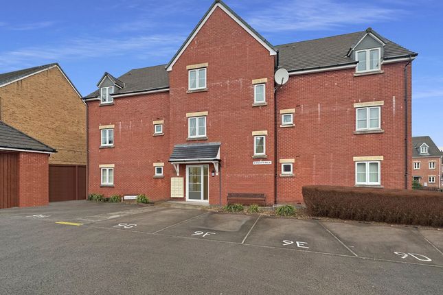 Thumbnail Flat for sale in Knights Walk, Caerphilly