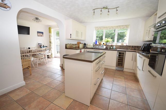 Detached house for sale in Chestnut Close, Harlow Wood, Nottingham