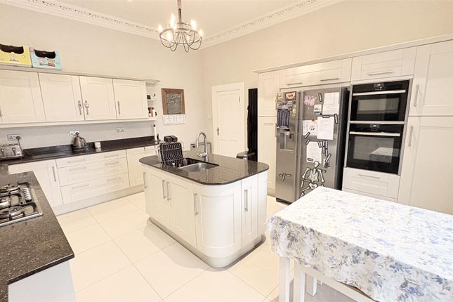 5, Strensham Hill, Birmingham photo 4