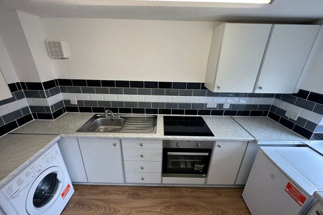 9 Redding Close, Gloucester photo 4