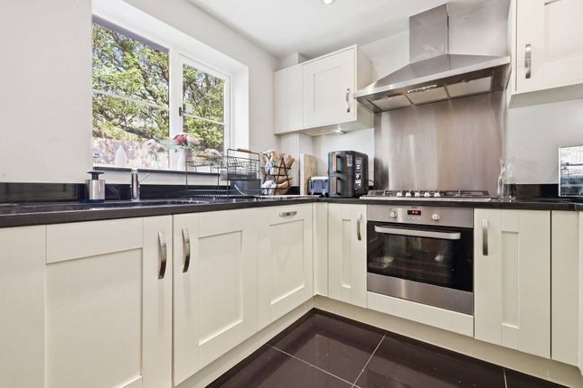 30, Clements Close, Puckeridge photo 3
