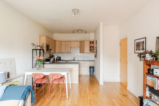 Flat 11, Bristol photo 4