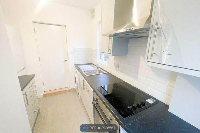 Westoe Road, London photo 5