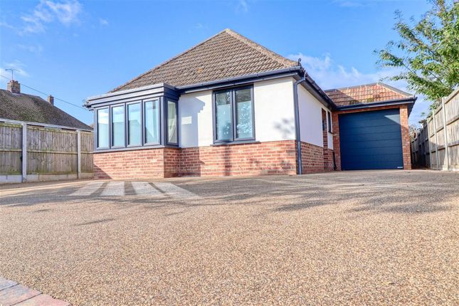 Bungalow for sale in Fernwood Avenue, Holland-On-Sea, Clacton-On-Sea
