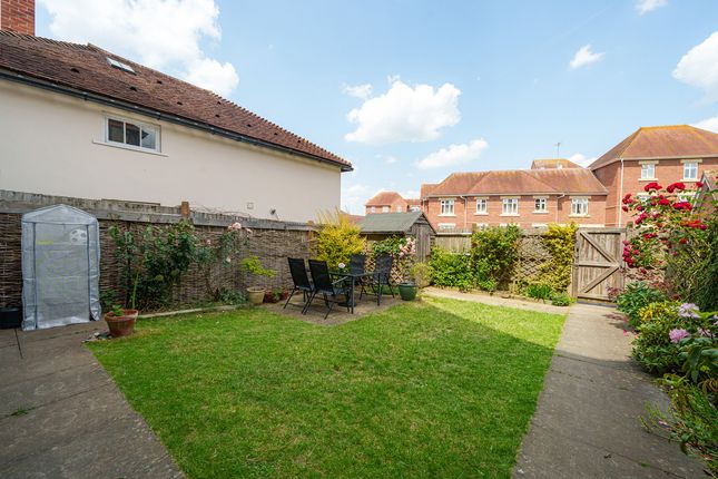 Town house for sale in Walter Bigg Way, Wallingford