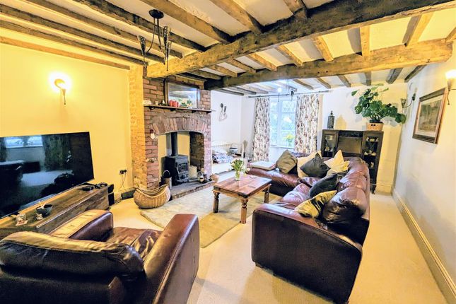 Cottage for sale in Main Street, Sutton-On-Trent, Newark