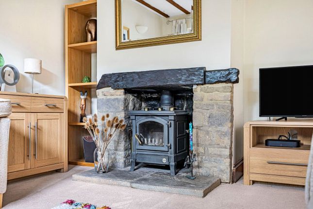 8, Manor Close, Tewkesbury photo 4