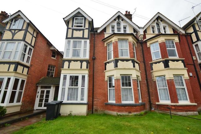 Thumbnail Flat to rent in Wickham Avenue, Bexhill On Sea, East Sussex