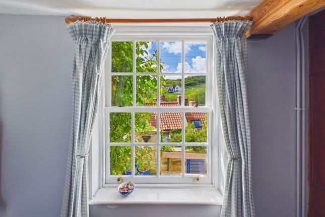 Orchard Cottage, 8 Bloomswell, Whitby photo 3