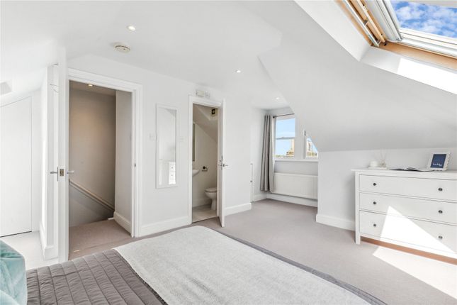 Flat for sale in Thurleigh Road, London