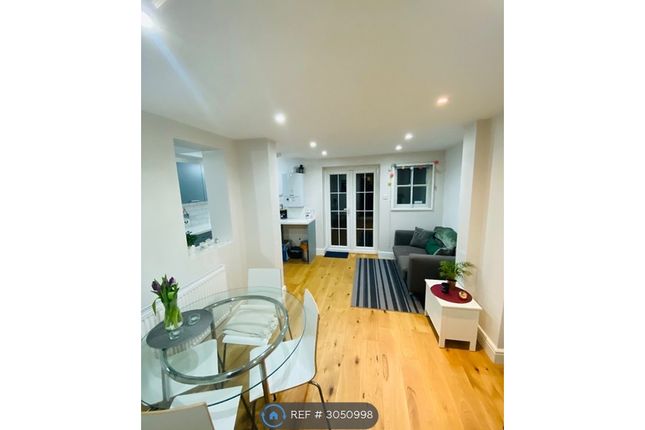 Bracewell Road, London photo 3