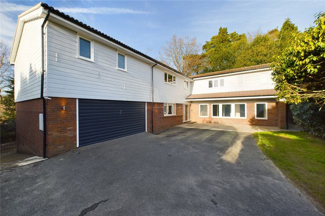 Detached house to rent in West Lane, East Grinstead, West Sussex