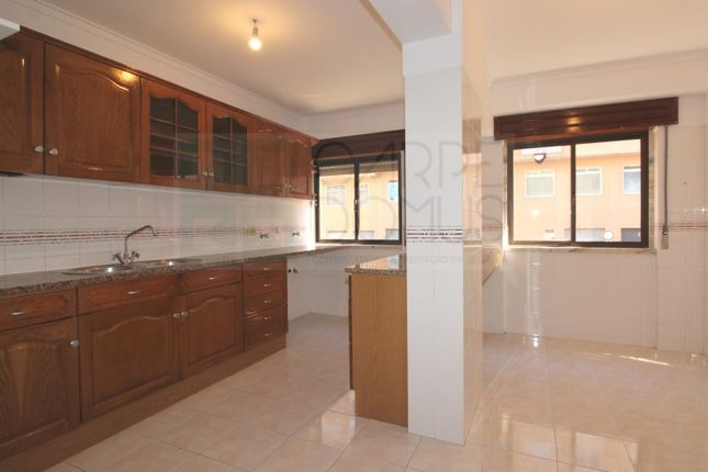 Apartment for sale in Fitares (Rio De Mouro), Rio De Mouro, Sintra