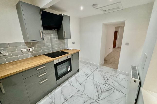 118 Penrhiwceiber Road, Mountain Ash photo 4