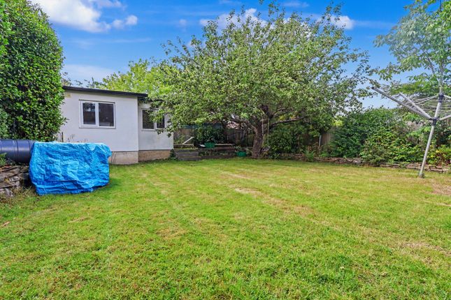 97, Berrylands, Surbiton photo 4