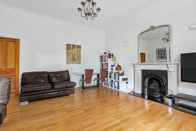 Thumbnail Flat for sale in Oakleigh Park South, London