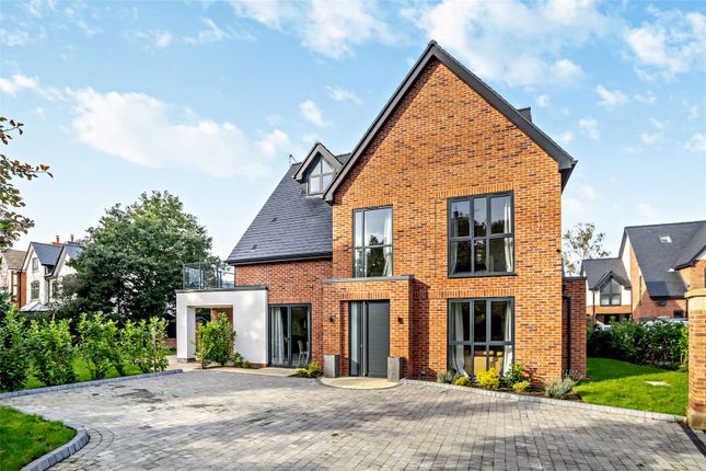 Thumbnail Detached house to rent in Rosegarth Place, Wilmslow, Cheshire