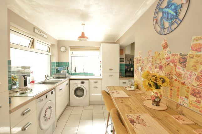 17, Pleasance Road North, Romney Marsh photo 3