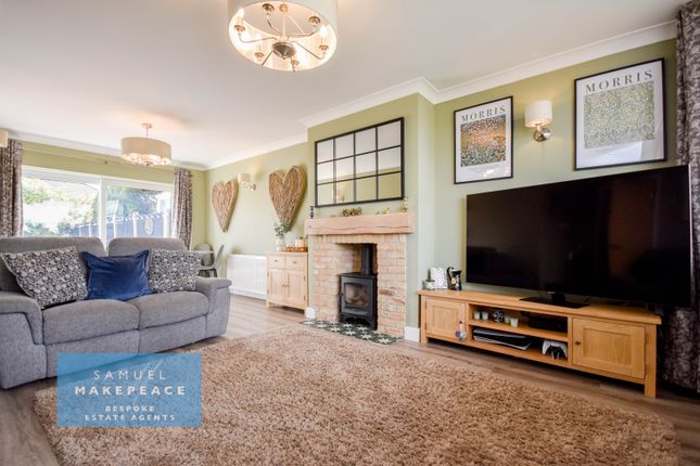 24 Rownall Road, Werrington, Stoke-on-Trent photo 4