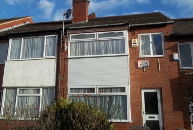 Thumbnail Property to rent in Welton Mount, Hyde Park, Leeds