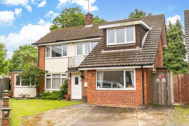 Thumbnail Detached house for sale in Harewood Close, Crawley