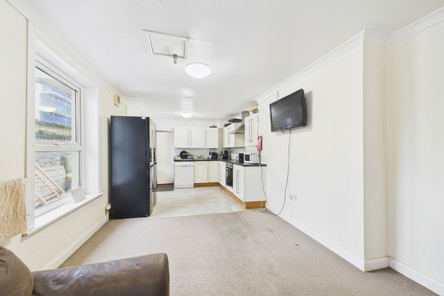 19, Sea View Terrace, Plymouth photo 3
