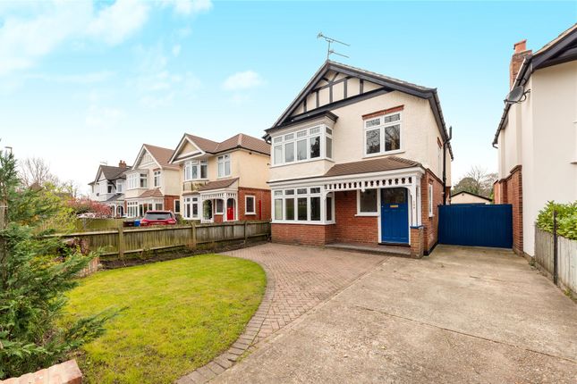 Thumbnail Detached house to rent in Alexandra Road, Farnborough, Hampshire