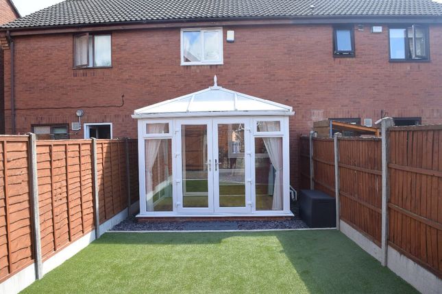 Town house to rent in Wellfield Gardens, Dudley