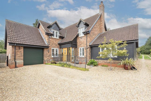 Thumbnail Detached house for sale in 77B Station Road, Lower Stondon, Henlow